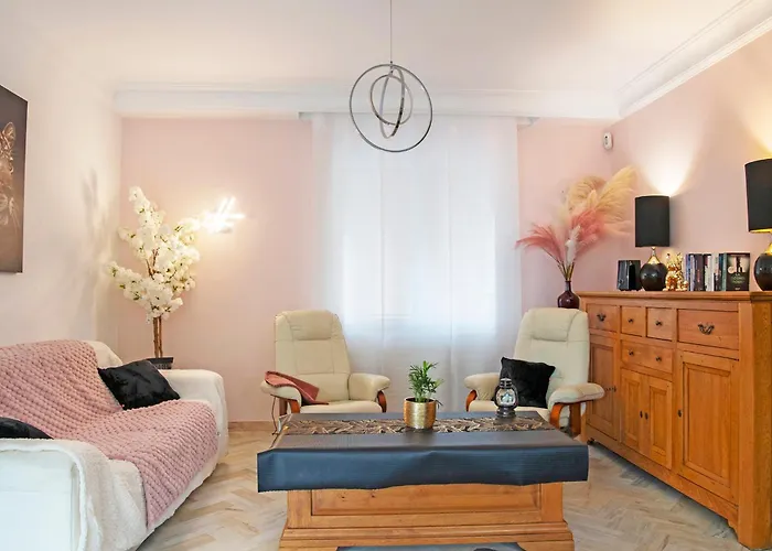 Feriehus Standing De 88 M2, Grand Jardin, Wifi, Clim, Netflix, La Suzanna Hyères