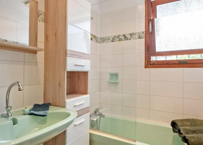 Feriehus Standing De 88 M2, Grand Jardin, Wifi, Clim, Netflix, La Suzanna