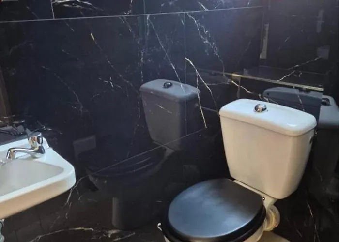 Standing De 88 M2, Grand Jardin, Wifi, Clim, Netflix, La Suzanna * Hyères