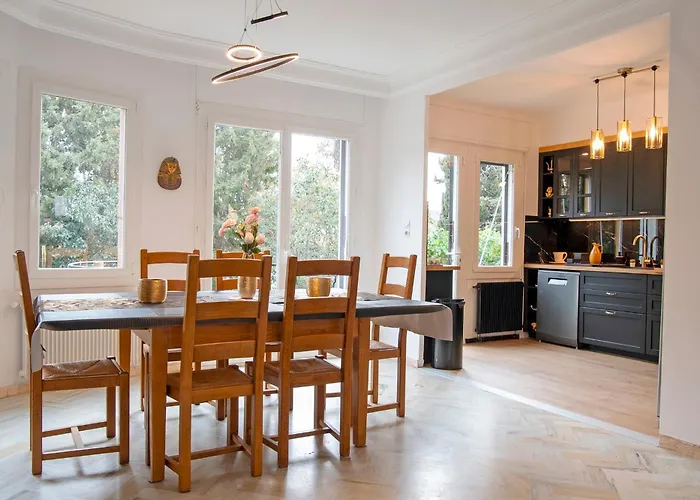 Standing De 88 M2, Grand Jardin, Wifi, Clim, Netflix, La Suzanna Holiday home Hyeres